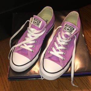 Low top Converse